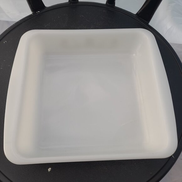 Glasbake milk glass rectangular Pan  8 x 8 x 2 inches with Green Daisy Pattern - Picture 4 of 5
